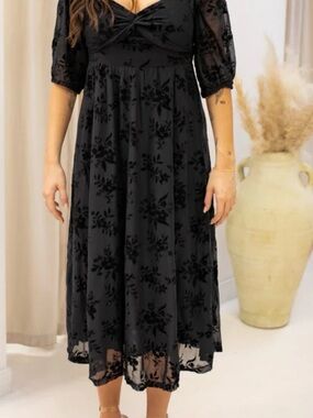 celebrity black cocktail dress Angelina Jolie Velvet long sleeves Prom Red Carpet Dress The Tourist Premiere Belle Red Flower Dress Sleeve Type_Flutter Sleeve Size:3.2